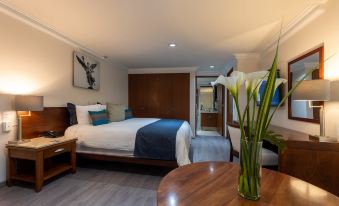 Suites Obelisk property photograph